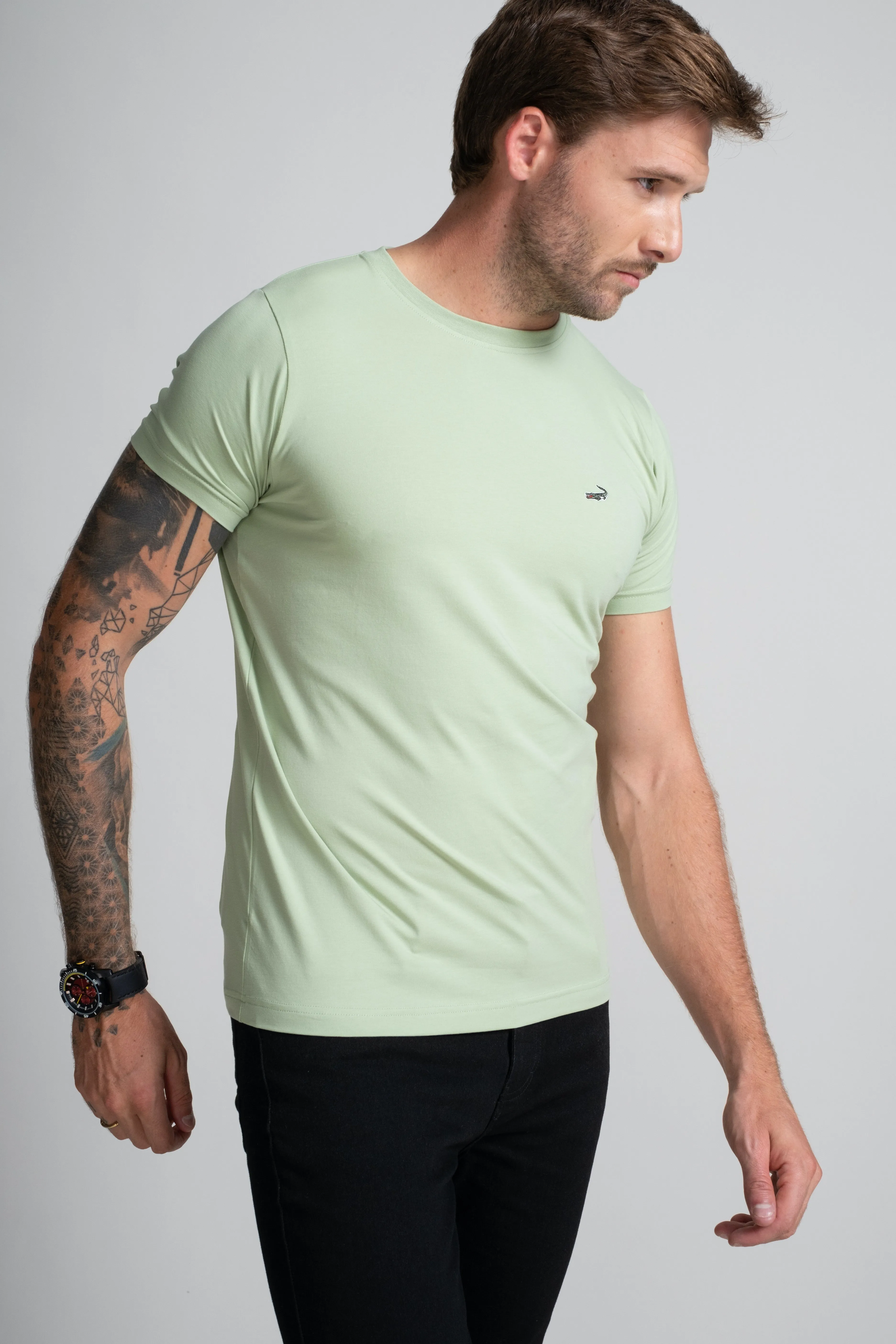 Action Fit Short sleeves-CasualCrew Neck - GreenMeadow