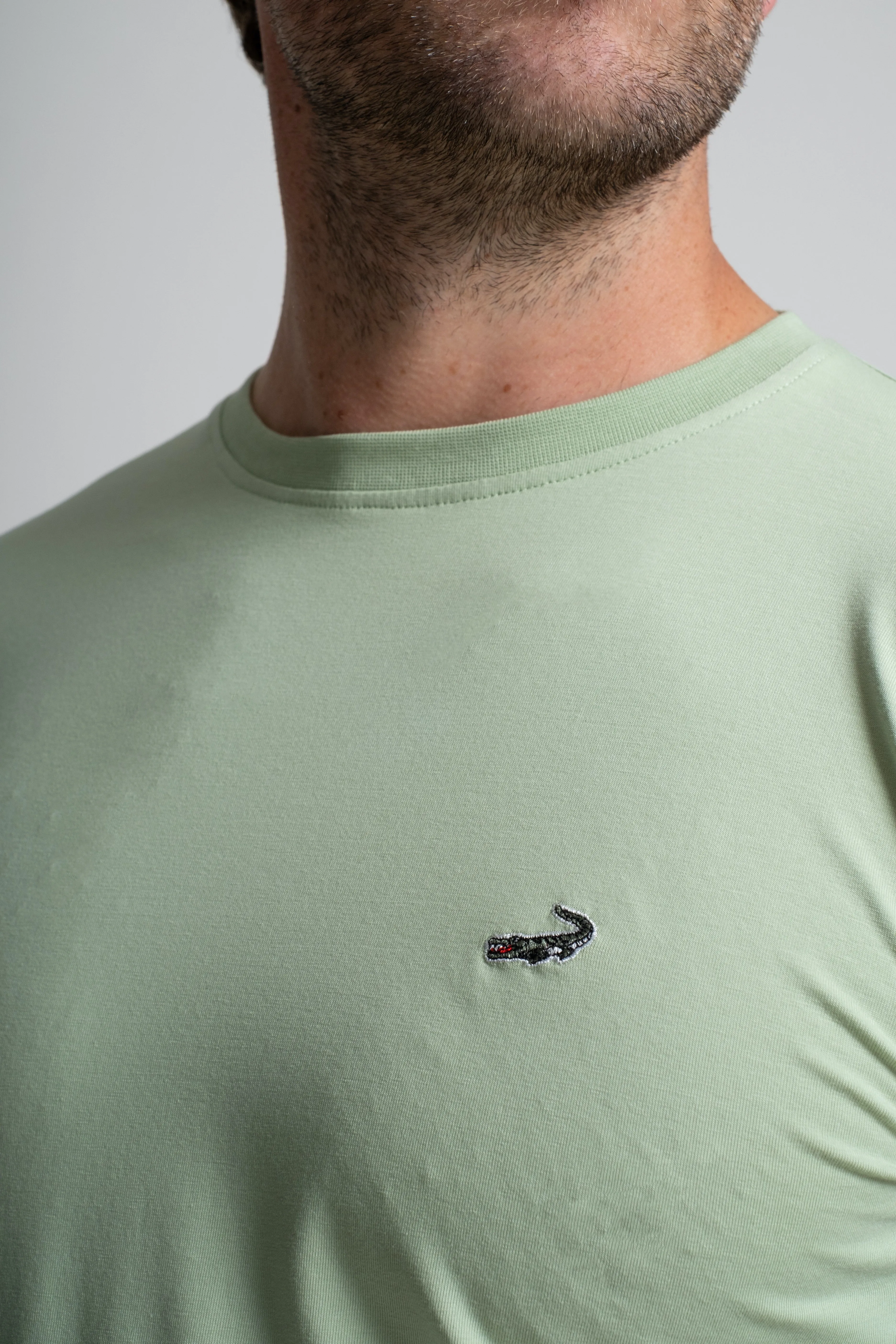 Action Fit Short sleeves-CasualCrew Neck - GreenMeadow