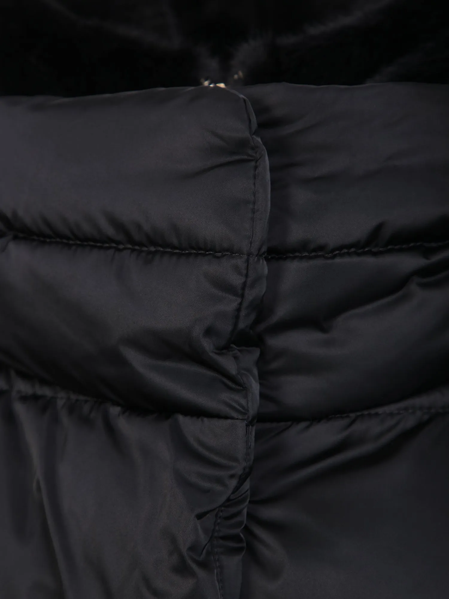 Hooded down jacket