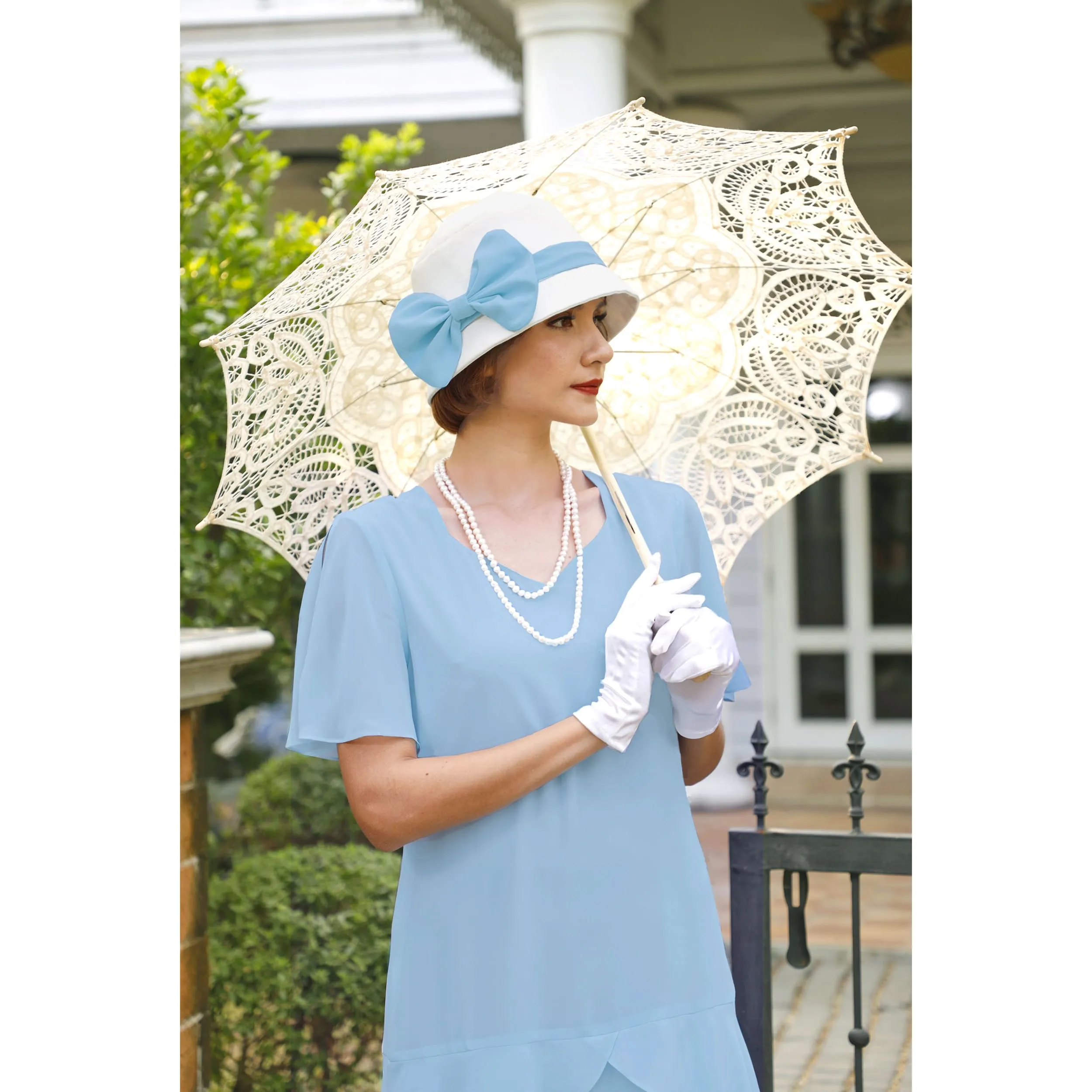 Light blue 1920s Great Gatsby day dress with sweetheart neckline