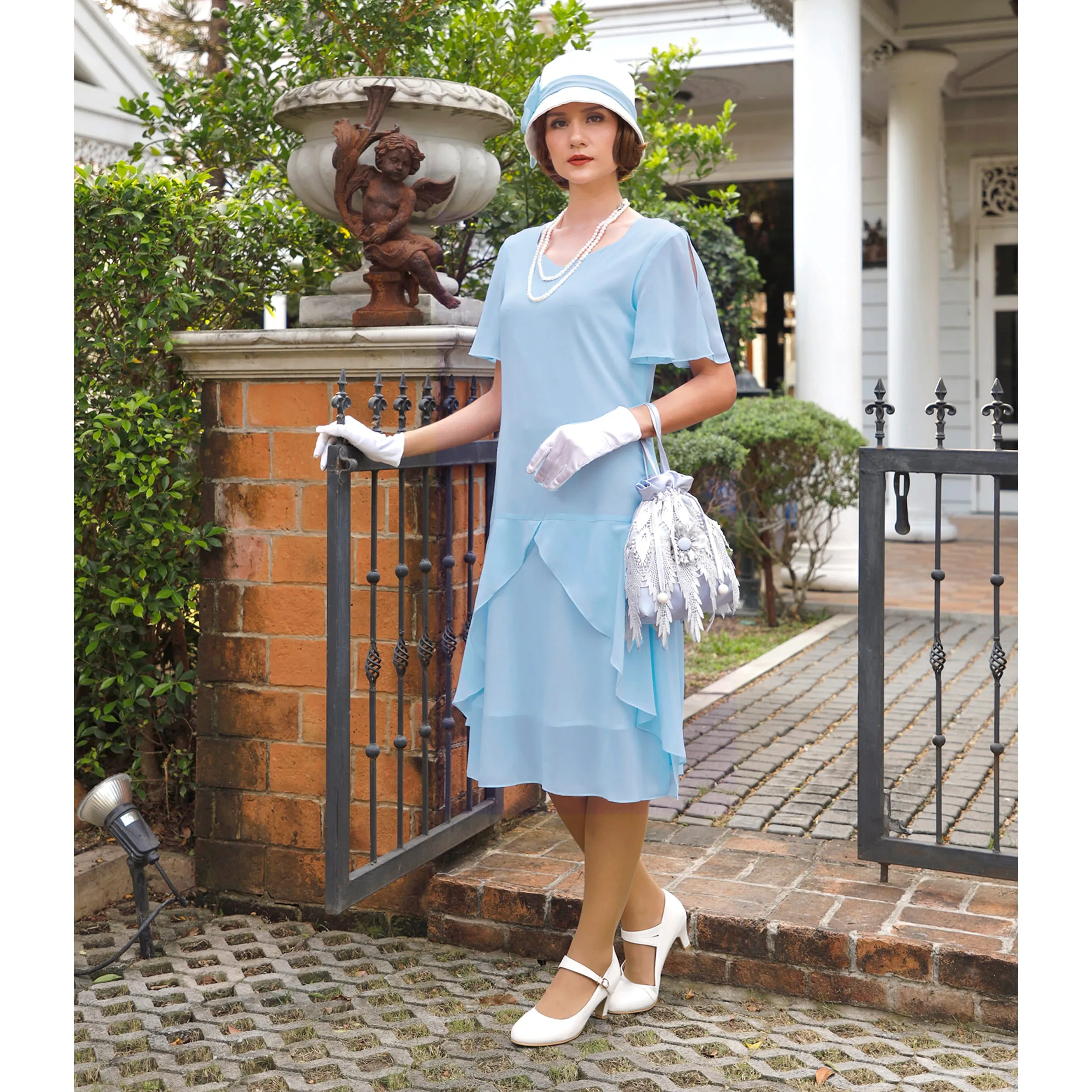 Light blue 1920s Great Gatsby day dress with sweetheart neckline