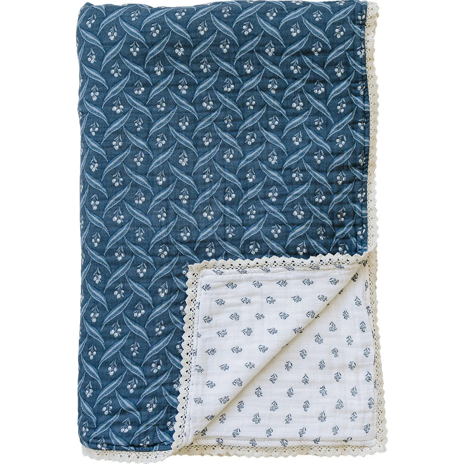 Navy Berry   Cream Berry Lace Twin Muslin Quilt