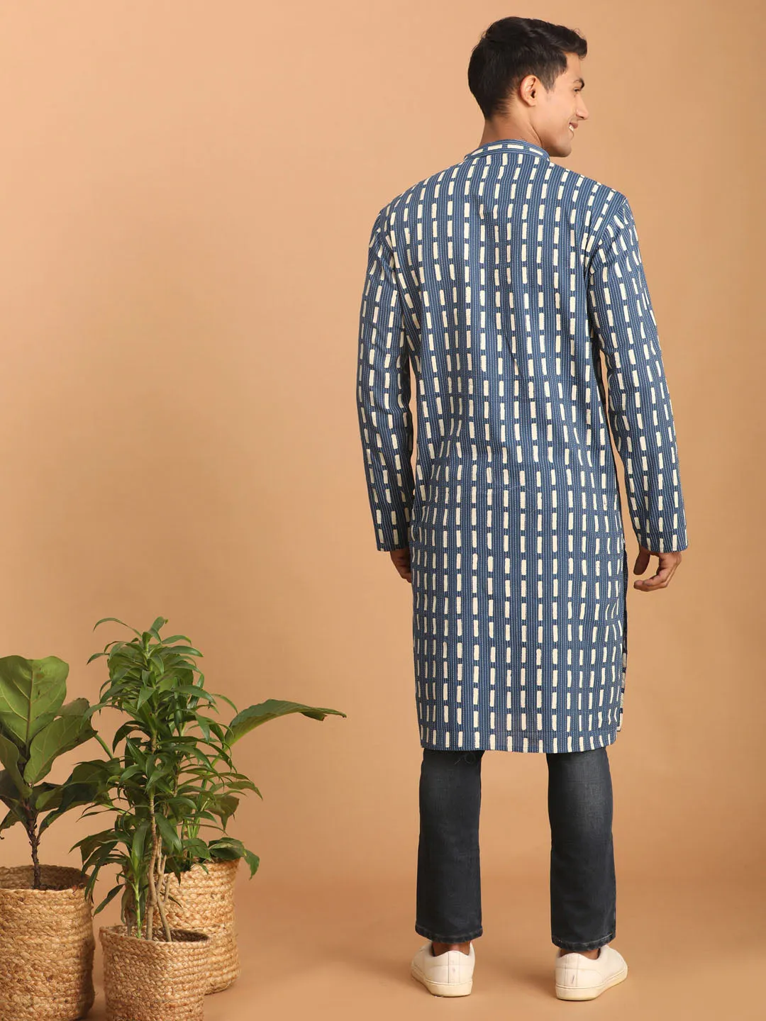 SHVAAS By VASTRAMAY Men's Blue Rubber Print Cotton Kurta