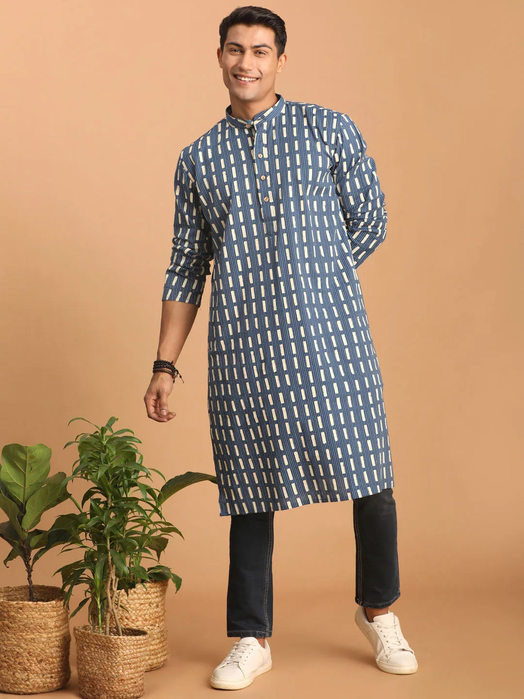 SHVAAS By VASTRAMAY Men's Blue Rubber Print Cotton Kurta